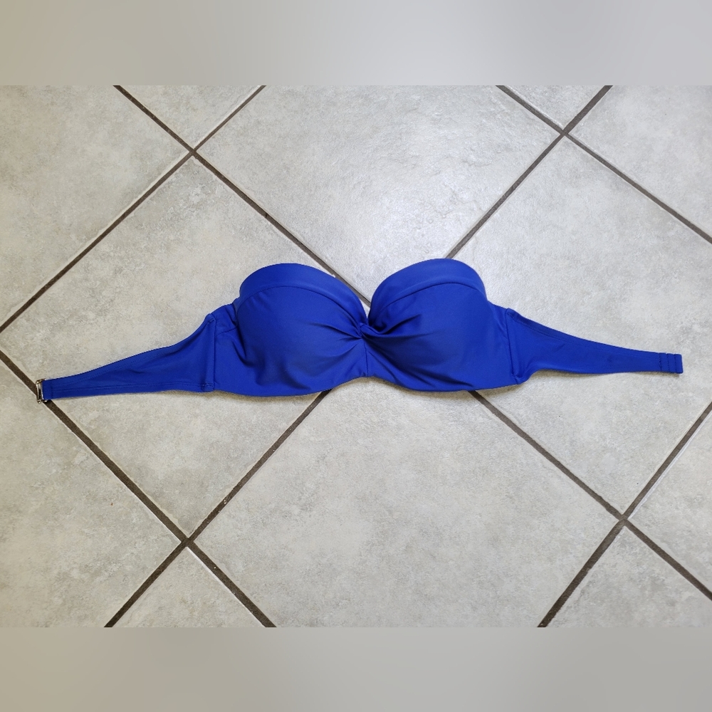 🔹️ George Strapless Swim Top